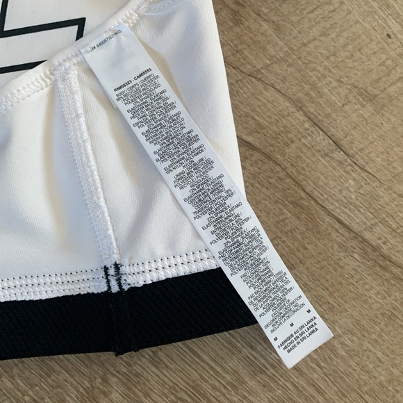 White Racerback Sports Bra Nike Size Medium - Picture 4 of 6